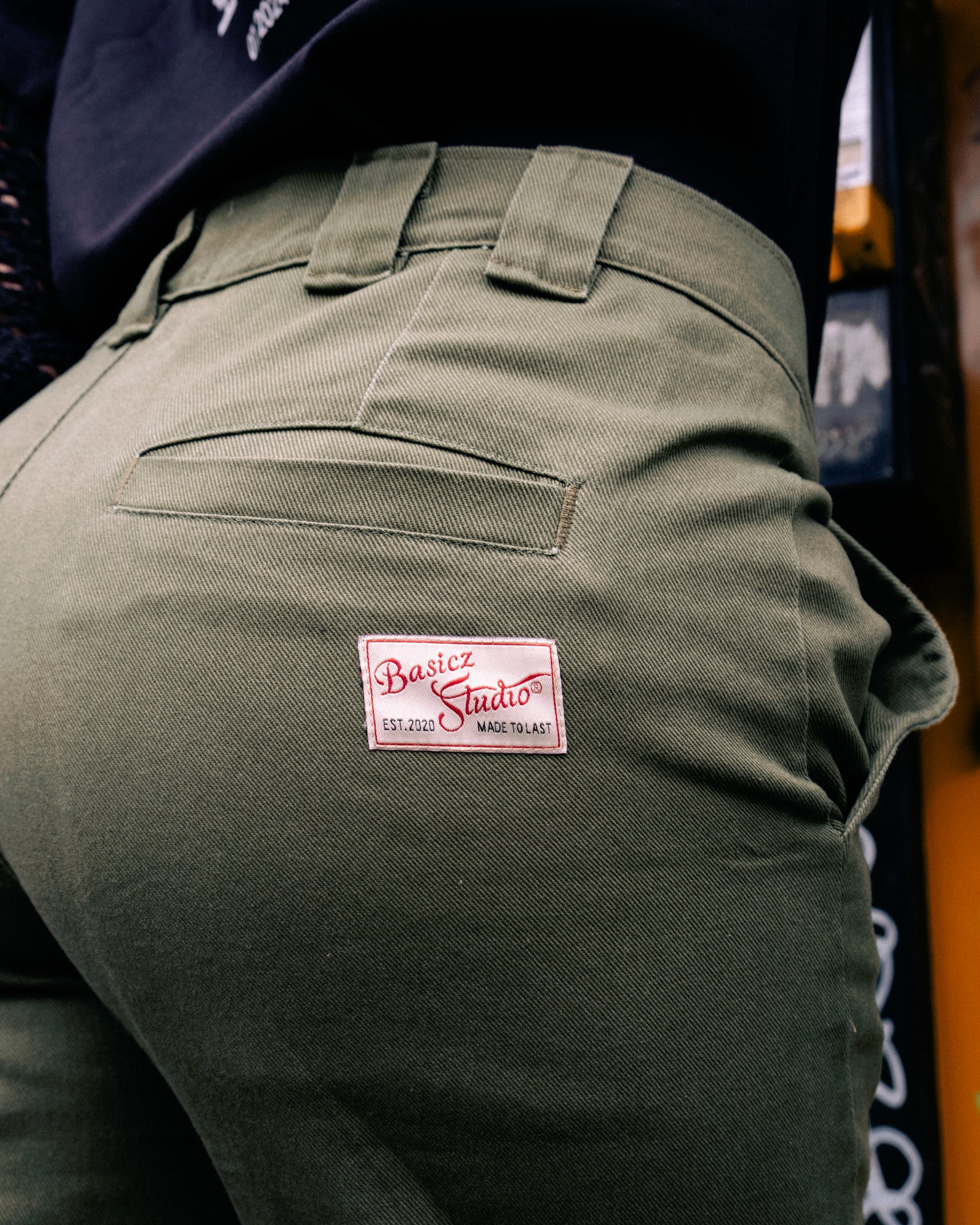 CARPENTER OLIVE GREEN PANT