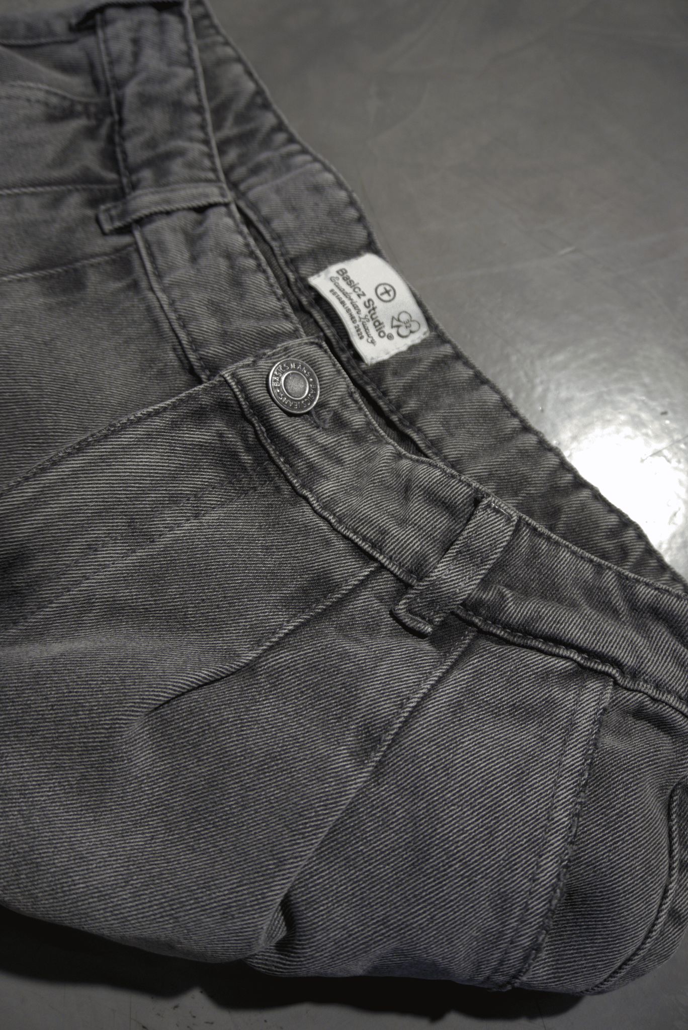 Timeless Gray Washed Baggy Pant